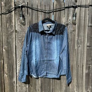 3/$15 CLEARANCE Pretty Rebellious Chambray Lace and Spike Button up Shirt Sz XL
